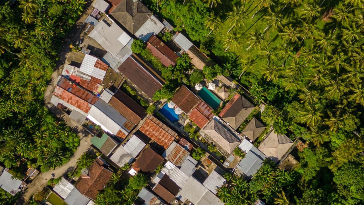 Family Garden Homestay Senggigi Bagian luar foto