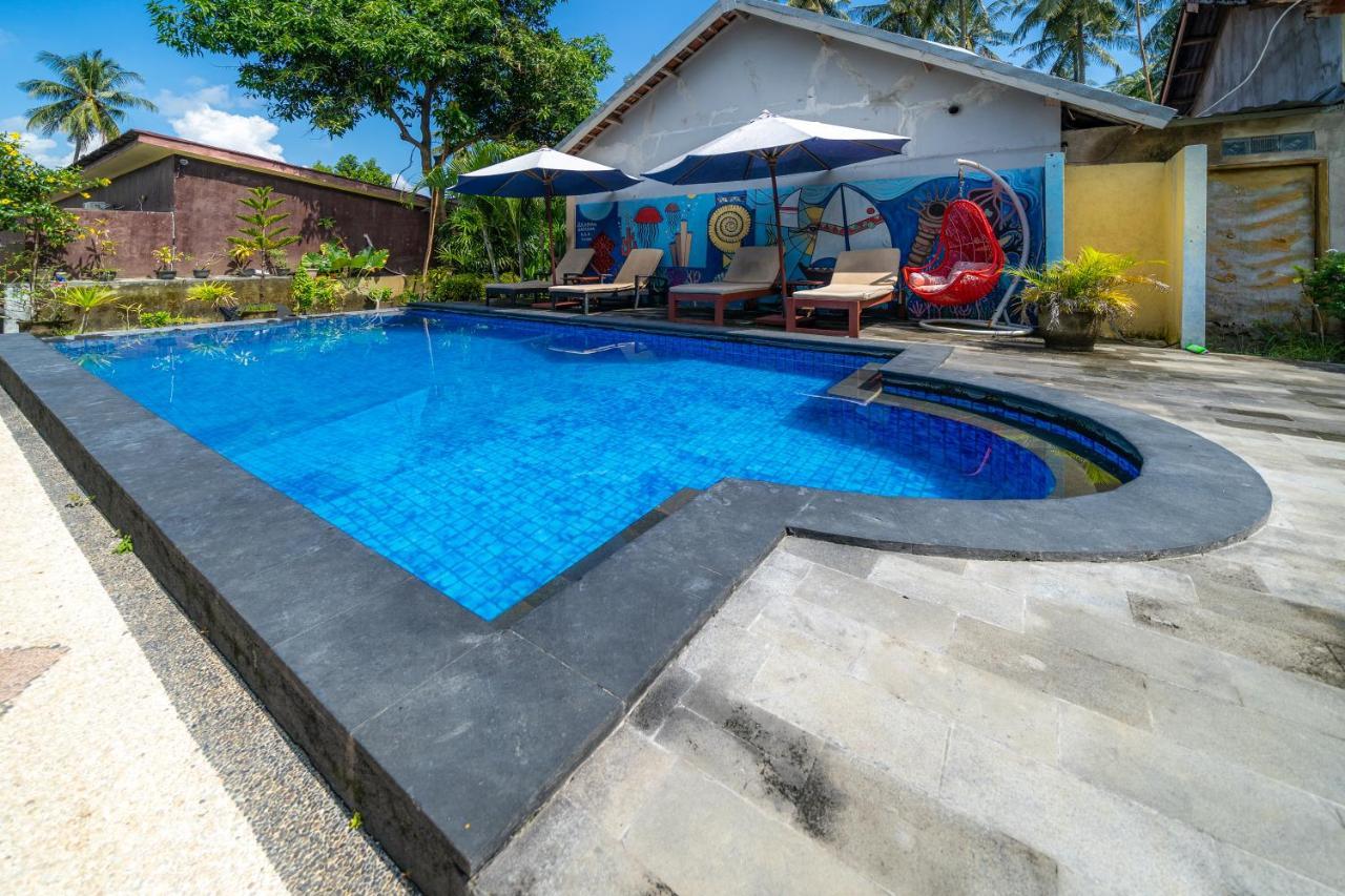 Family Garden Homestay Senggigi Bagian luar foto