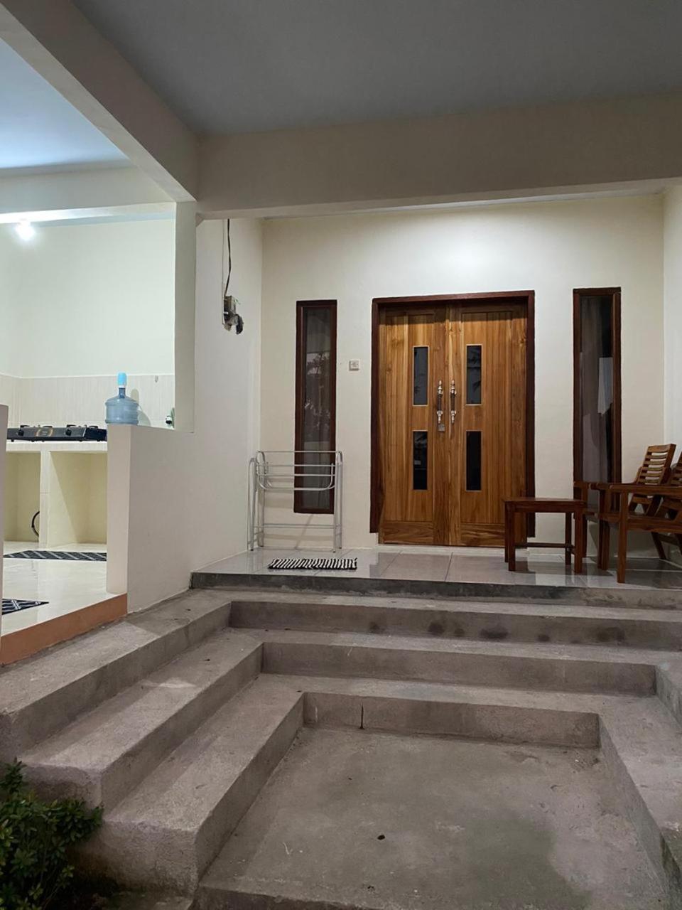 Family Garden Homestay Senggigi Bagian luar foto