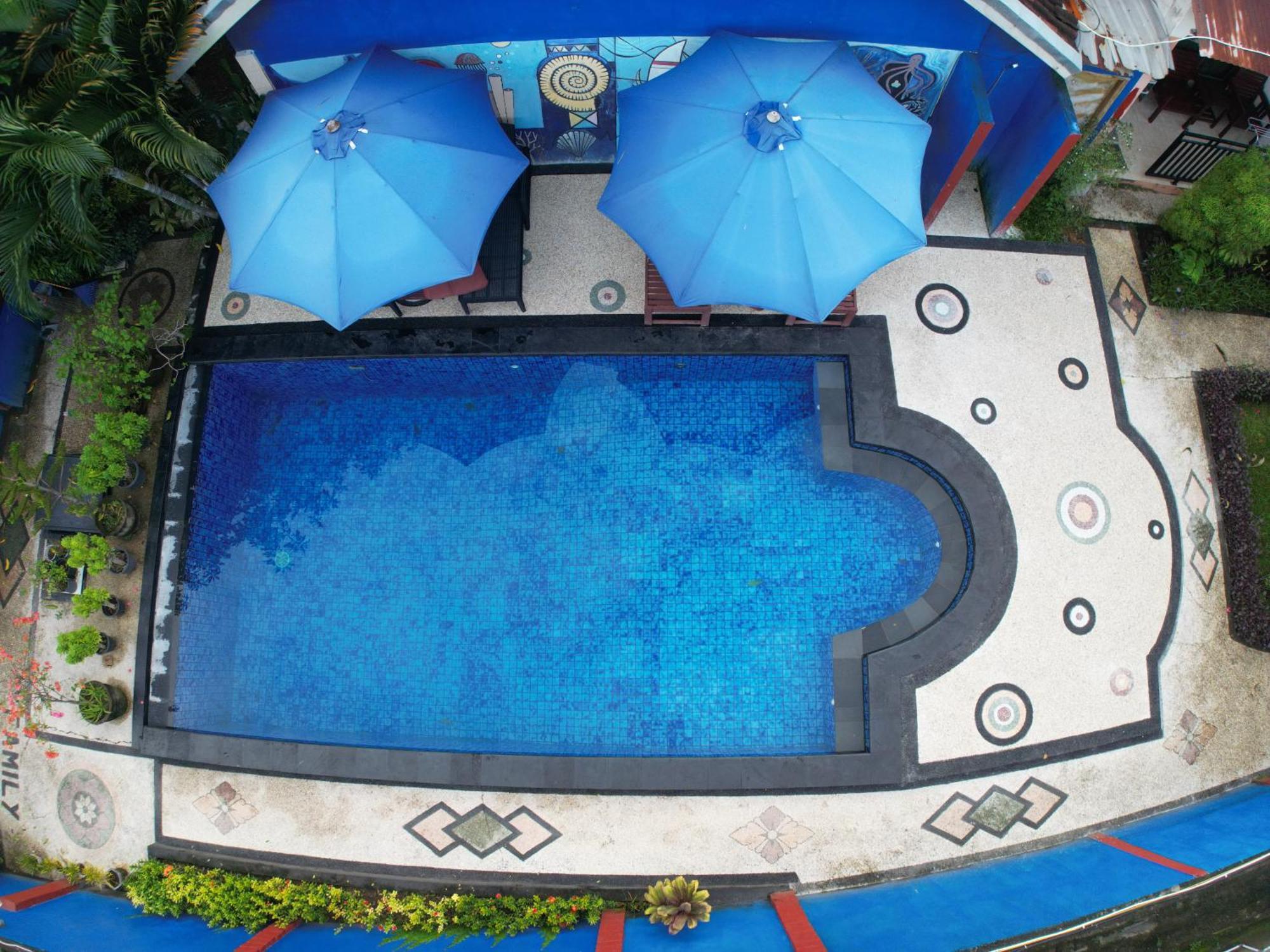 Family Garden Homestay Senggigi Bagian luar foto