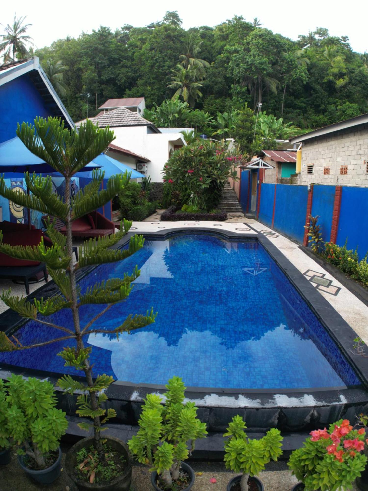 Family Garden Homestay Senggigi Bagian luar foto