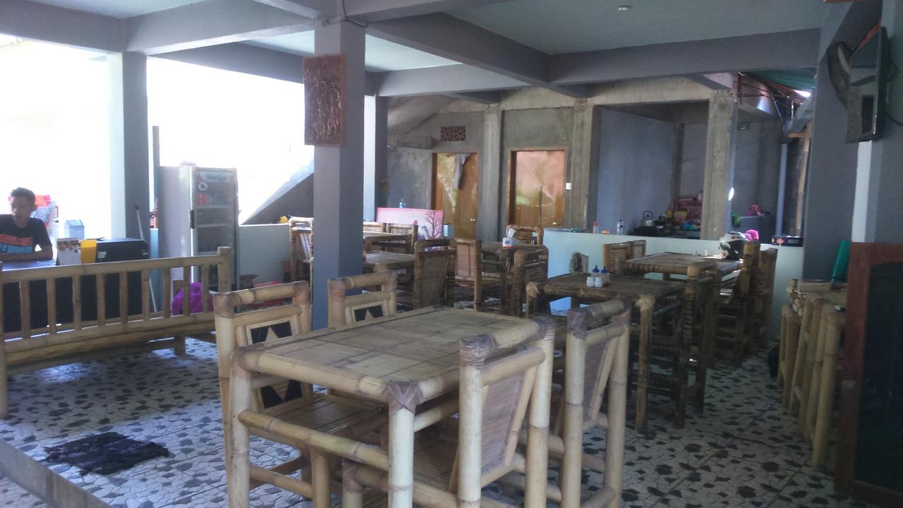 Family Garden Homestay Senggigi Bagian luar foto